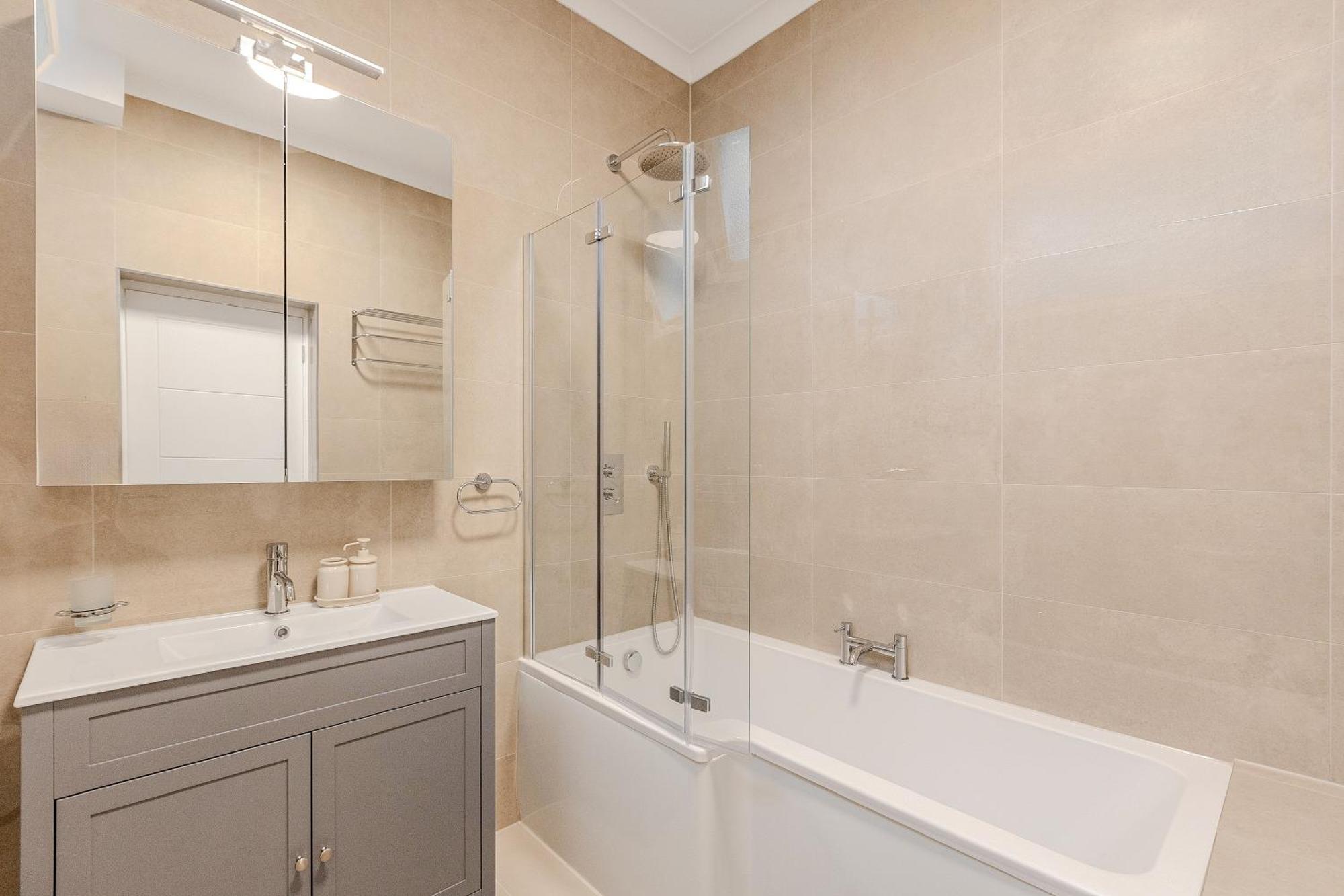 Apartament 3br 3lvl Flat In Camden, 5 Mins Camden Town Tube *