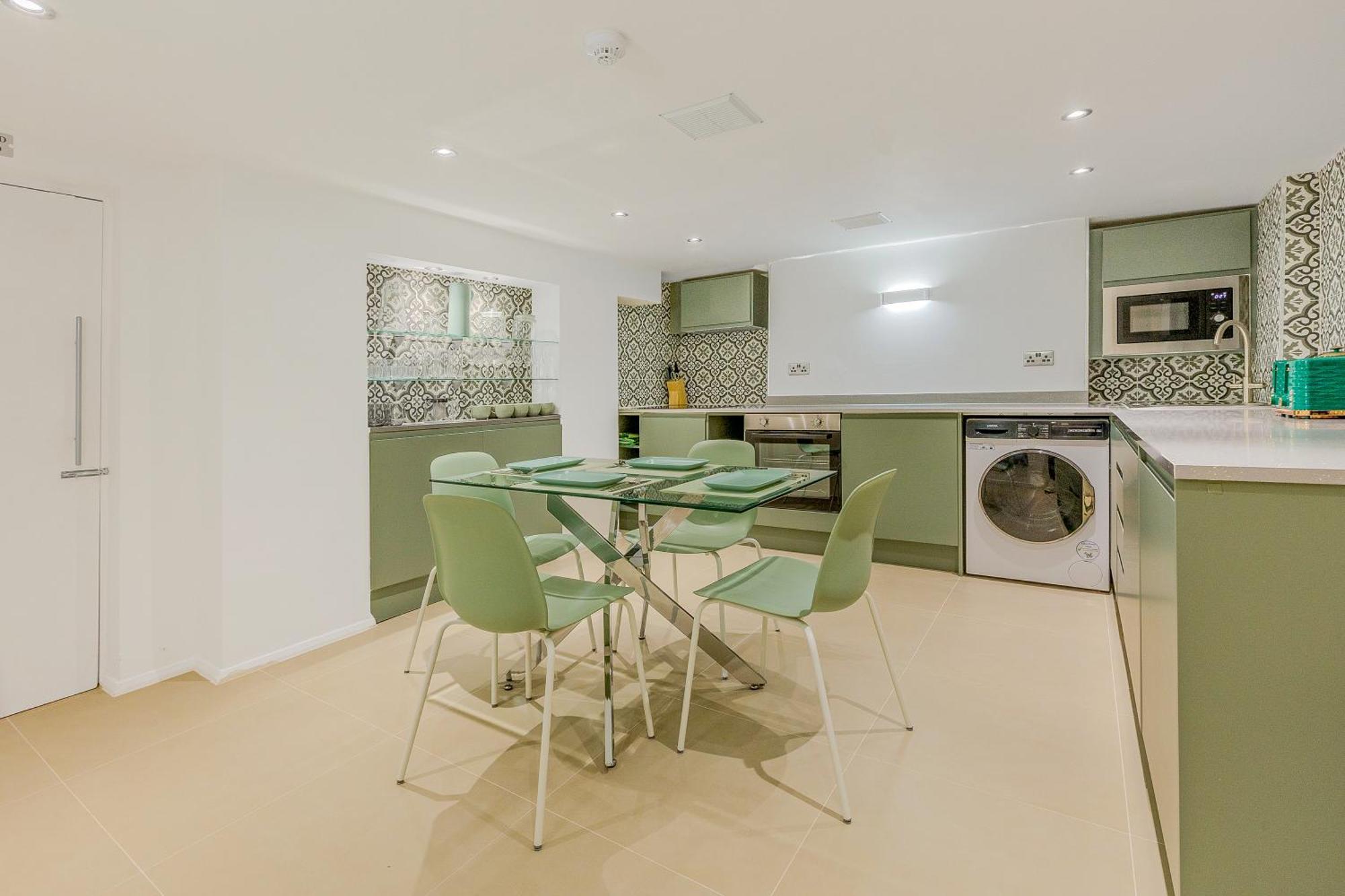 3br 3lvl Flat In Camden, 5 Mins Camden Town Tube Londra